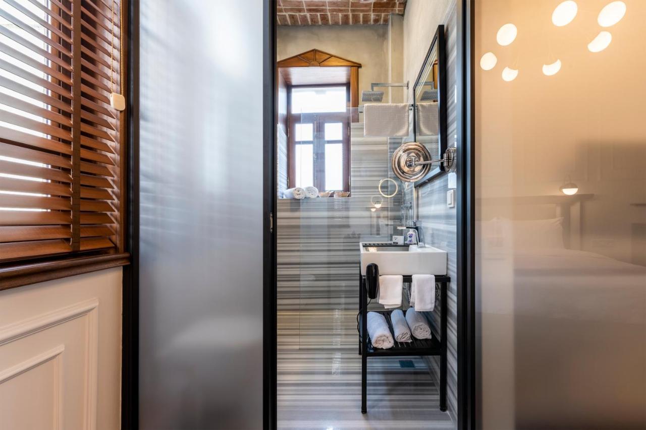 Peranox Boutique Hotel Istanbul Exteriör bild